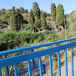 casa-borgo-borrello.sicilyhotelsitaly.net/