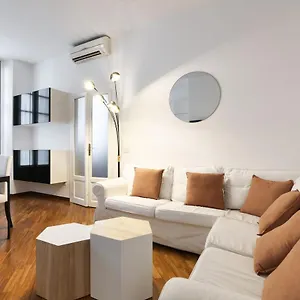 charming-san-babila-apt.it-lombardy.com/
