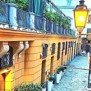 casa-dada-romantic-house-in-historic-centre.sicilyhotelsitaly.net/