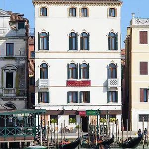 3* Otel Antiche Figure