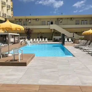 Montmartre Aparthotel Rimini